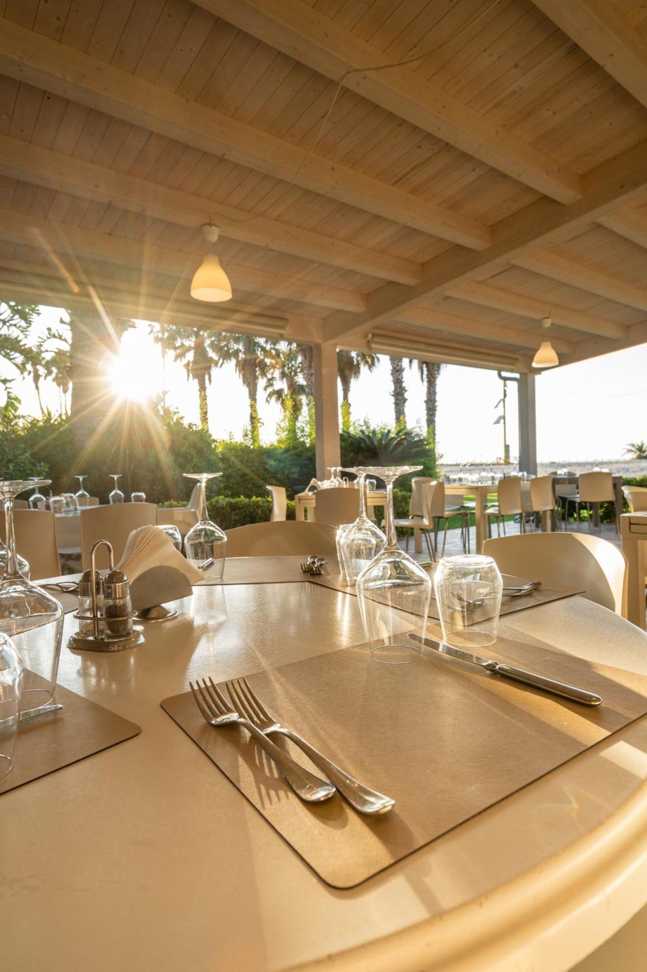 Le Dune Beach Club Messina Luaran gambar