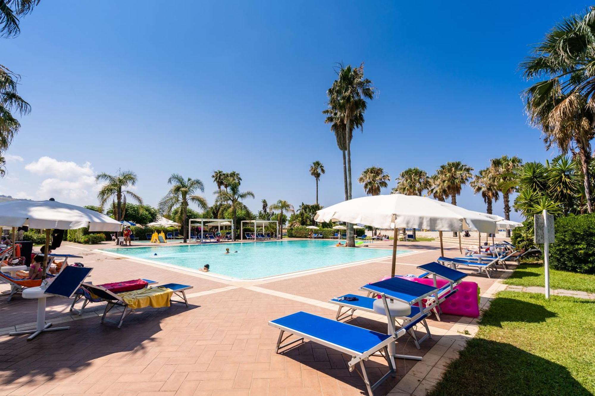 Le Dune Beach Club Messina Luaran gambar